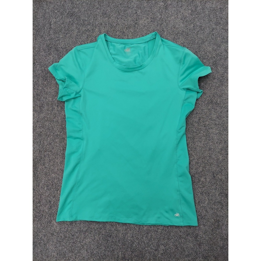 ALO Yoga Short Sleeve Performance Tee in Aqua